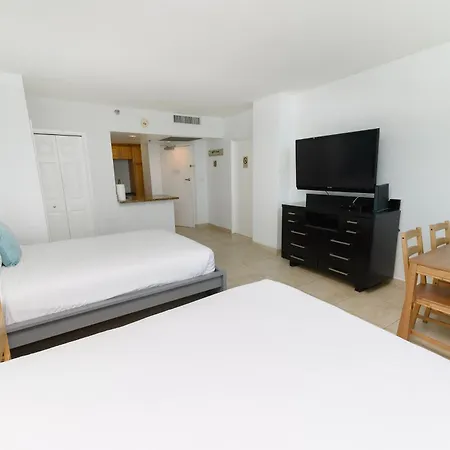Seastays-Beachfront Apartments Miami Beach Exterior photo