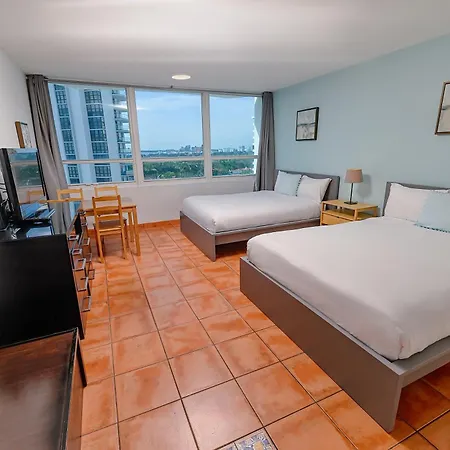 Seastays-Beachfront Apartments Miami Beach Exterior photo