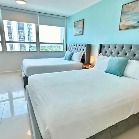 Seastays-Beachfront Apartments Miami Beach Exterior photo
