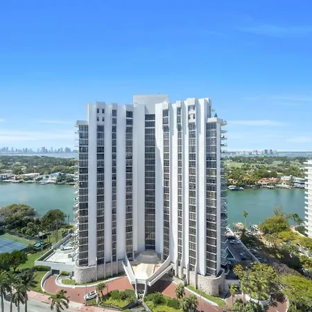 Seastays-Beachfront Apartments Miami Beach Exterior photo