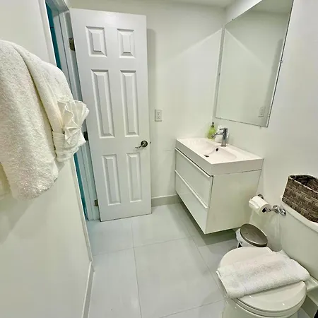 Seastays-Beachfront Apartments Miami Beach Exterior photo