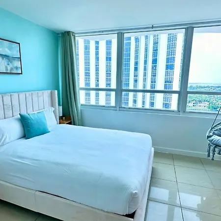 Seastays-Beachfront Apartments Miami Beach Exterior photo