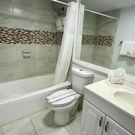 Seastays-Beachfront Apartments Miami Beach Exterior photo