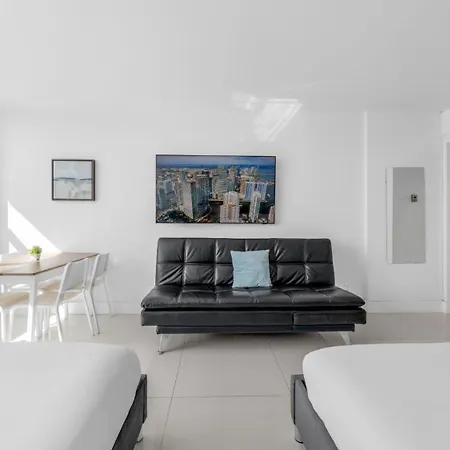 Seastays-Beachfront Apartments Miami Beach Exterior photo