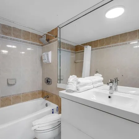 Seastays-Beachfront Apartments Miami Beach Exterior photo