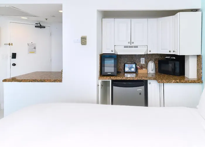 Seastays-Beachfront Apartments